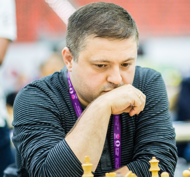 Tamaz Gelashvili playing chess